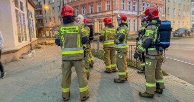 Zgłoszenie o pożarze kamienicy zmobilizowało oleśnickie służby Zgłoszenie o pożarze kamienicy zmobilizowało oleśnickie służby